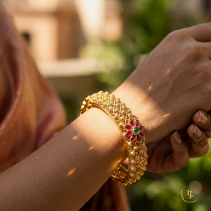 Traditional Floral Mesh Gold Bangles - Ruby & Green