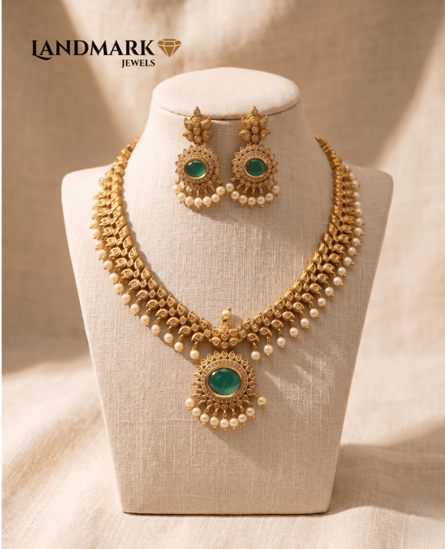 antique-gold-plated-emerald-pearl-choker-set